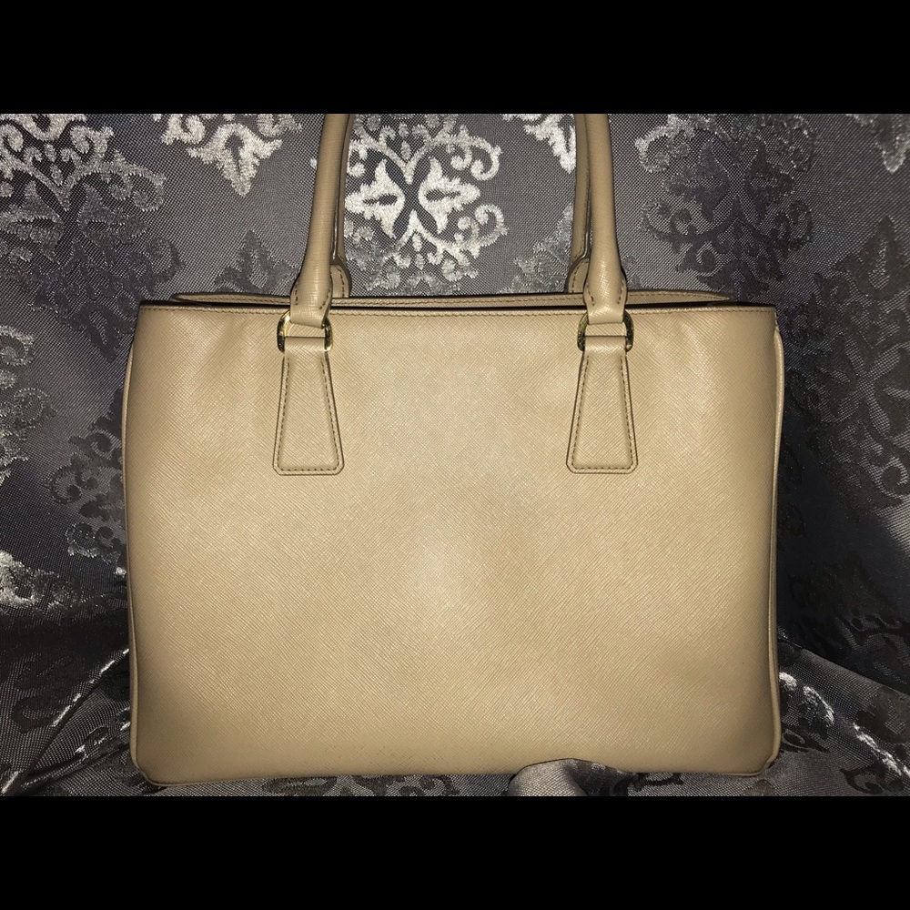 Prada Saffiano Lux - Picture 2 of 5